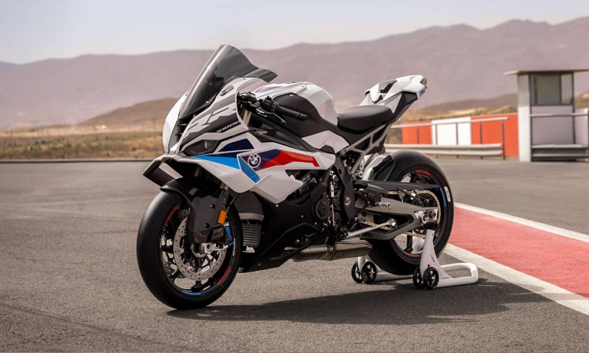 2025 BMW S 1000 RR.