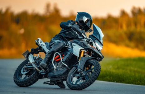 BMW motorcyce fall - Cross Country Cycle