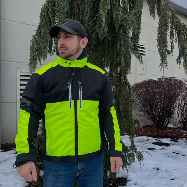 The BMW Bavella all-season, 3-layered jacket is now on sale! With a mesh ventilated shell for summer, waterproof inner layer for rain, and an additional cozy thermal layer for the cold, this jacket is ready for wherever the road takes you. Available for both men and women. Originally $629, now marked down to $429! Discount while supplies last. 

Note: Riding in moccasins is not recommended! 😉
.
.
:
.
#bmwmotorrad #gsadventure #advriders #bmwriders #adventureriding #dirtbikes