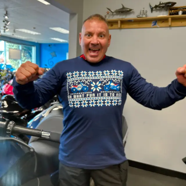 These BMW holiday long sleeves are a perfect stocking stuffer. 🎄Can’t you feel the excitement radiating off Henry? 😁😁 Today and Tuesday are your last chances to shop with us before Christmas! #bmwmotorrad #motorcycles