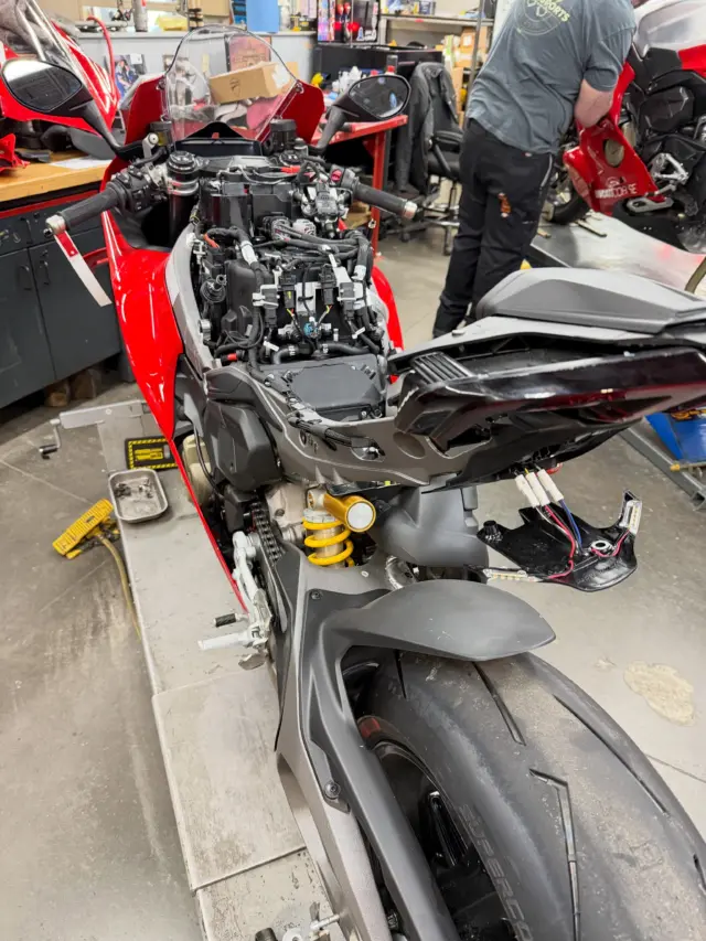 NAKED DUCATI PANIGALE?!🤯 #ducatilife #ducatishop