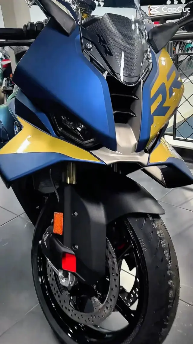 1 OF 1 🔥🔥🔥 LIMITED EDITION S1000RR #bmwmotorrad #makelifearide #bikelife #neverstopchallenging #crosscountrycycle